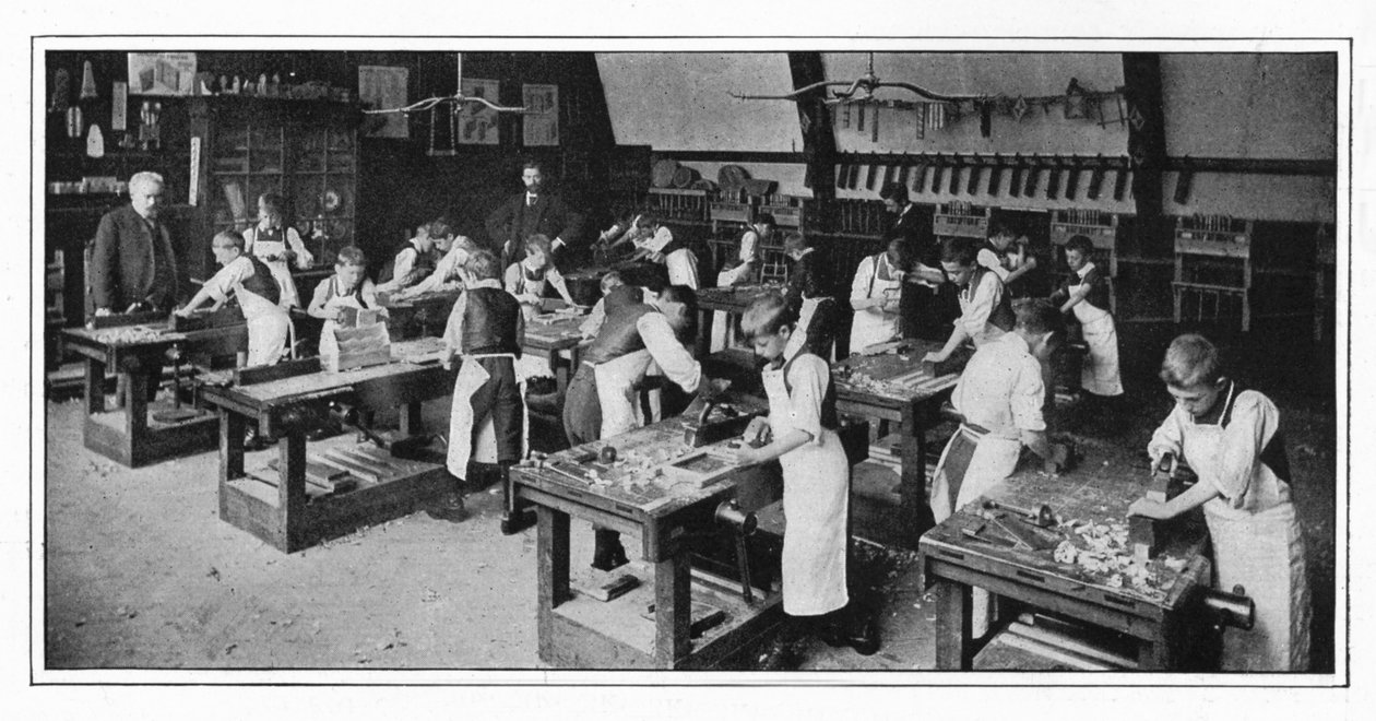 A manual training centre: woodwork, London by Unbekannt