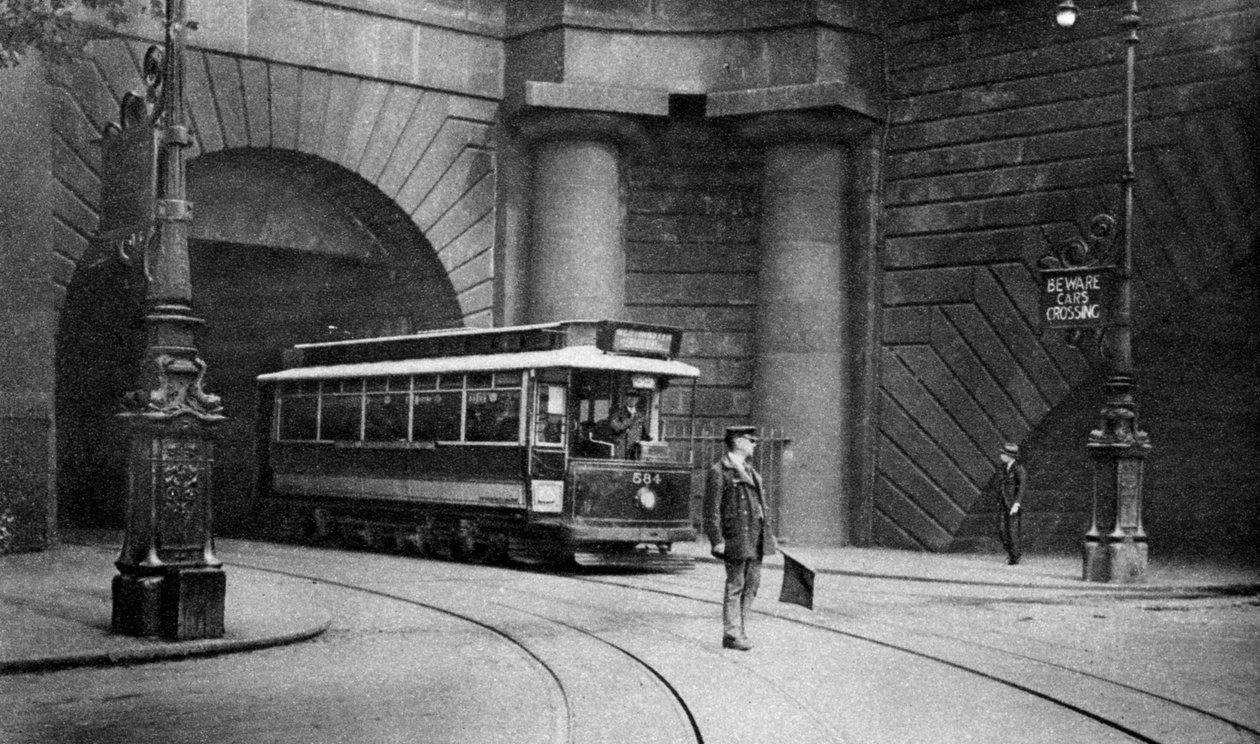 A tram running beneath Kingsway, Aldwych and Somerset House, London by Unbekannt