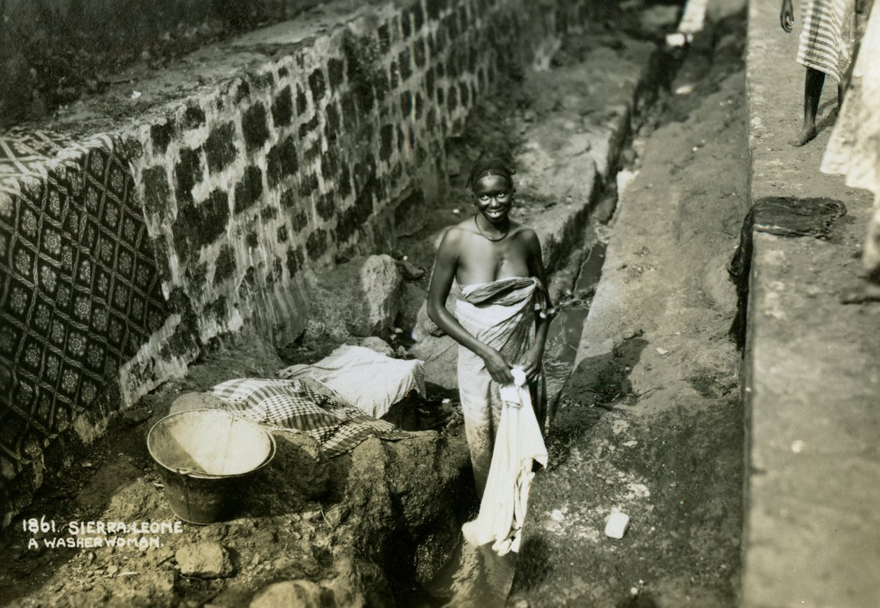 A Washerwoman, Sierra Leone, 20th century by Unbekannt