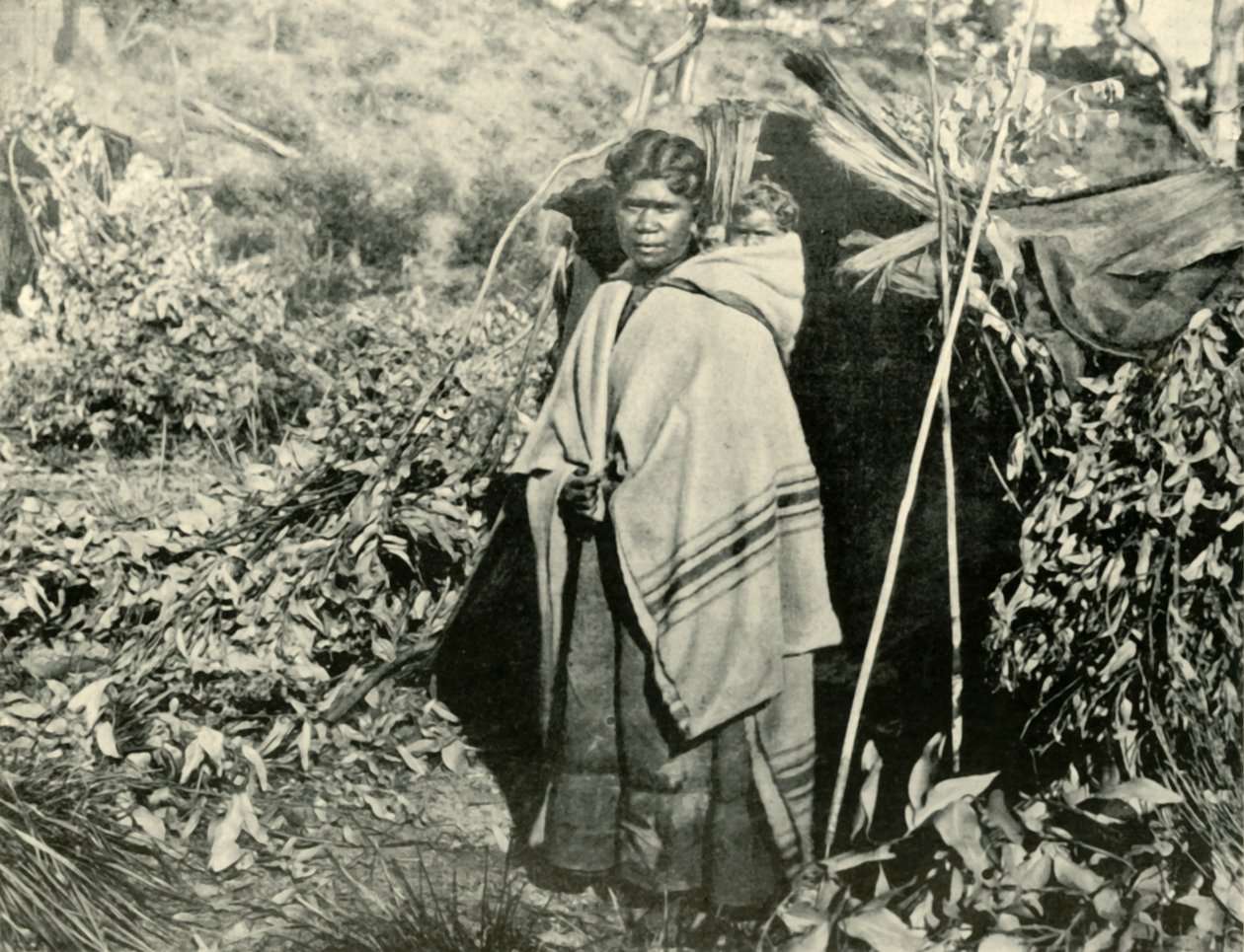 Aboriginal woman with child, 1901 by Unbekannt