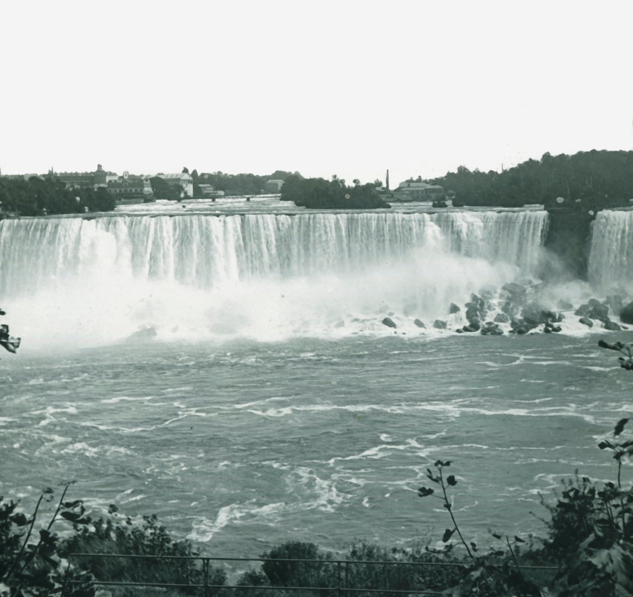 American Falls, Niagara Falls, New York, USA by Unbekannt