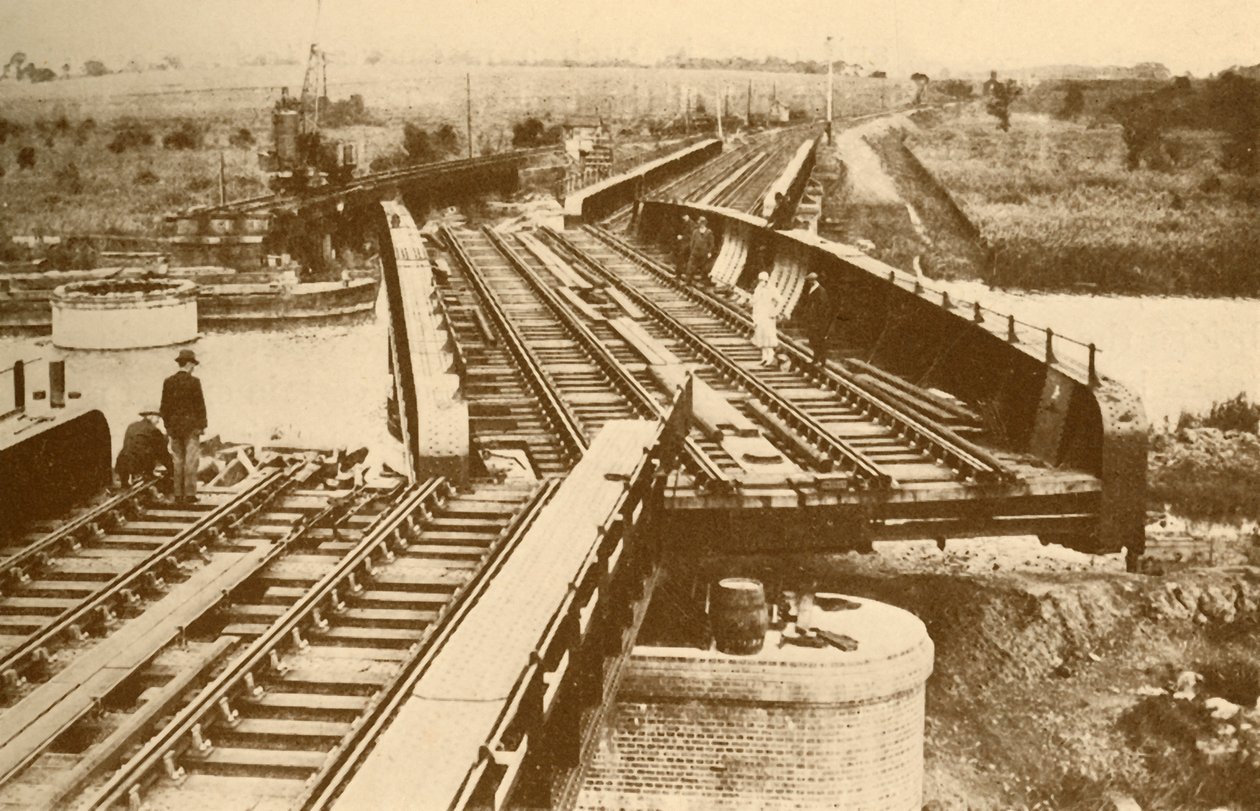 An Electrically Operated Swing Bridge, at Beccles, near Yarmouth by Unbekannt