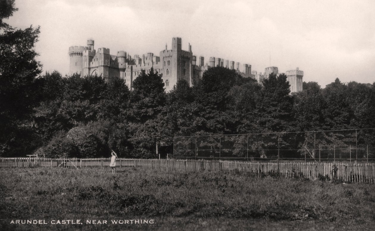 Arundel Castle, West Sussex by Unbekannt