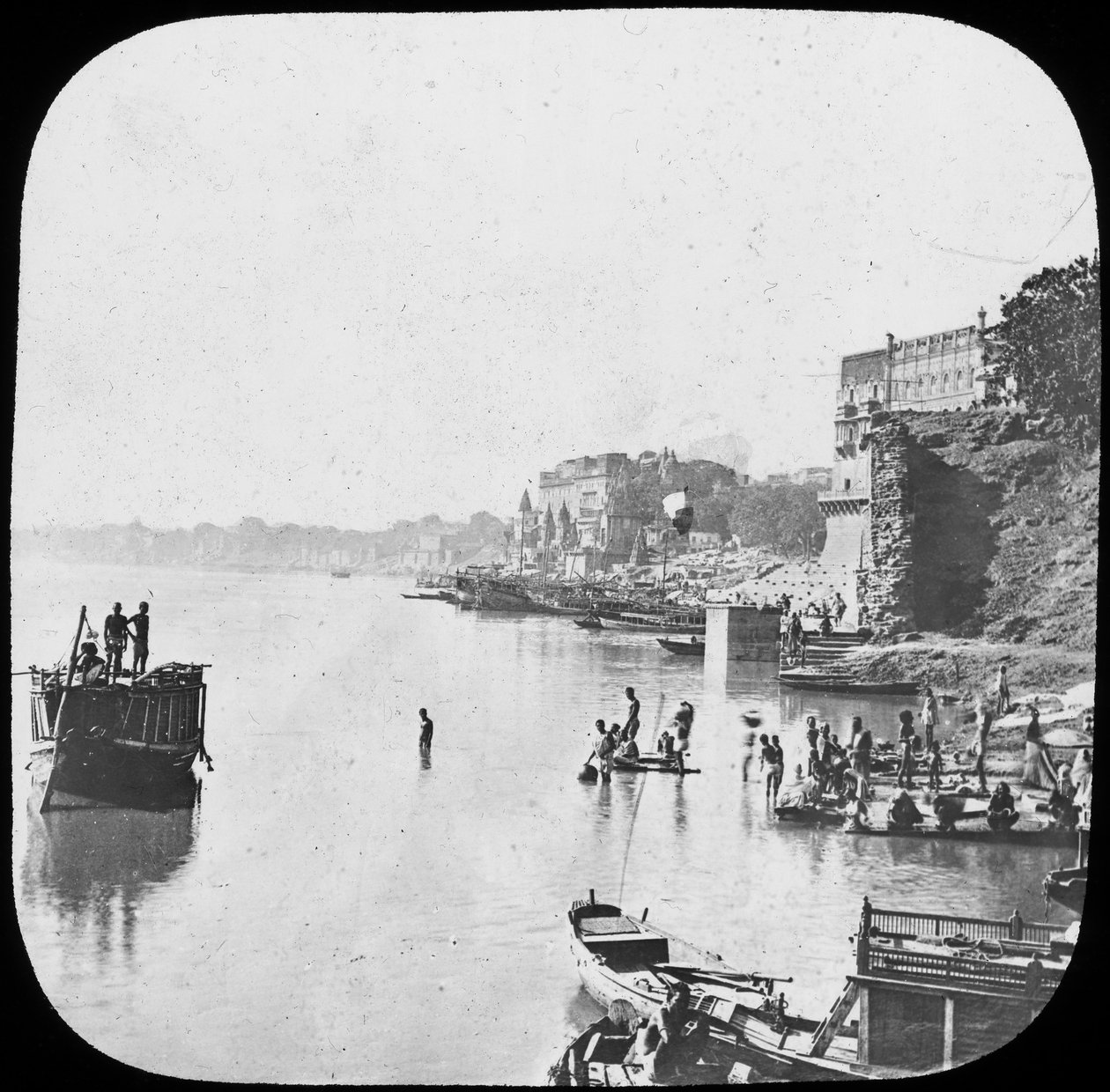 Bathing Ghat at Benares, India, Late 19th or Early 20th Century by Unbekannt