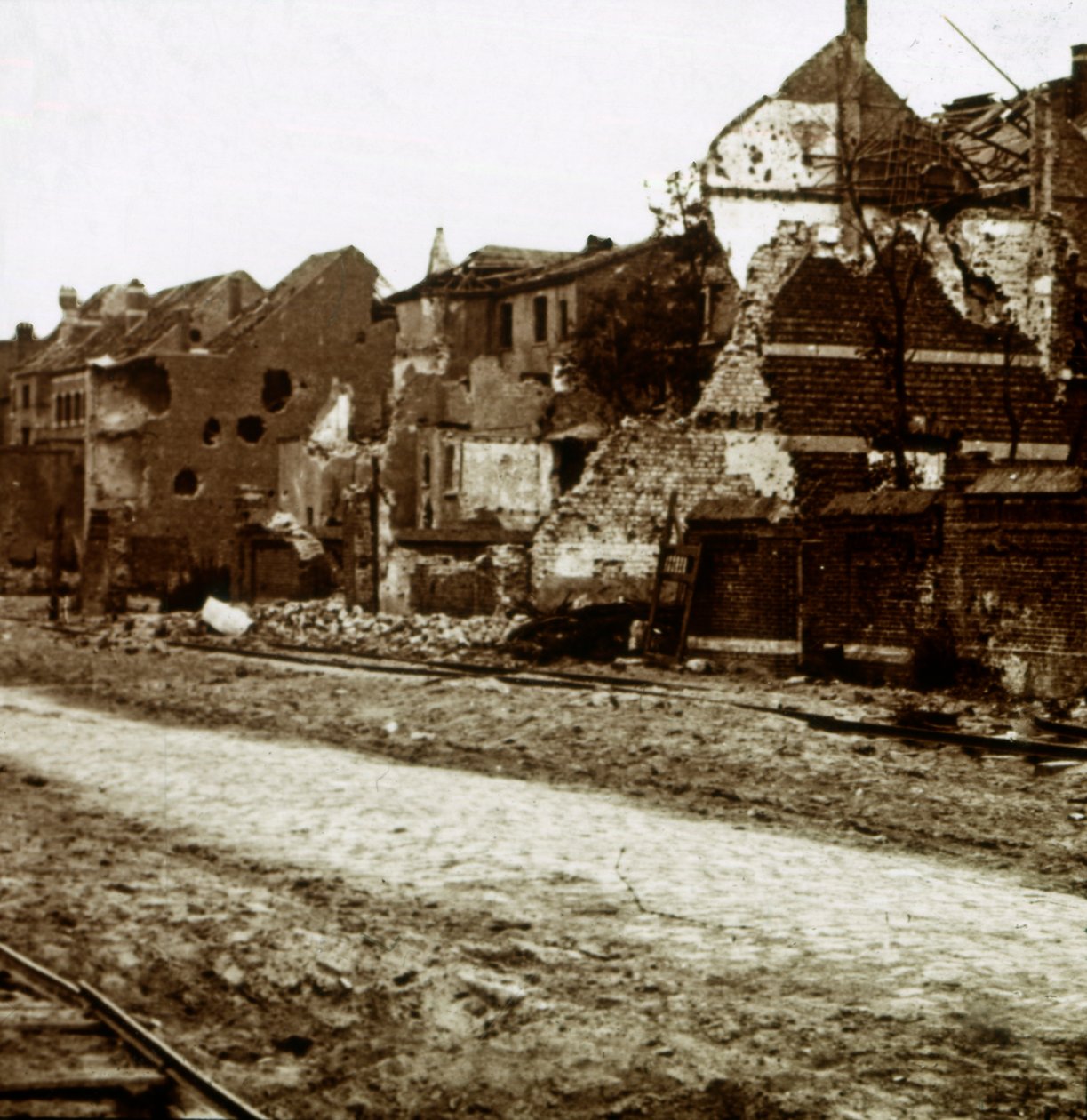 Bombed-out buildings, Nieuwpoort, Flanders, Belgium, c1914-c1918 by Unbekannt