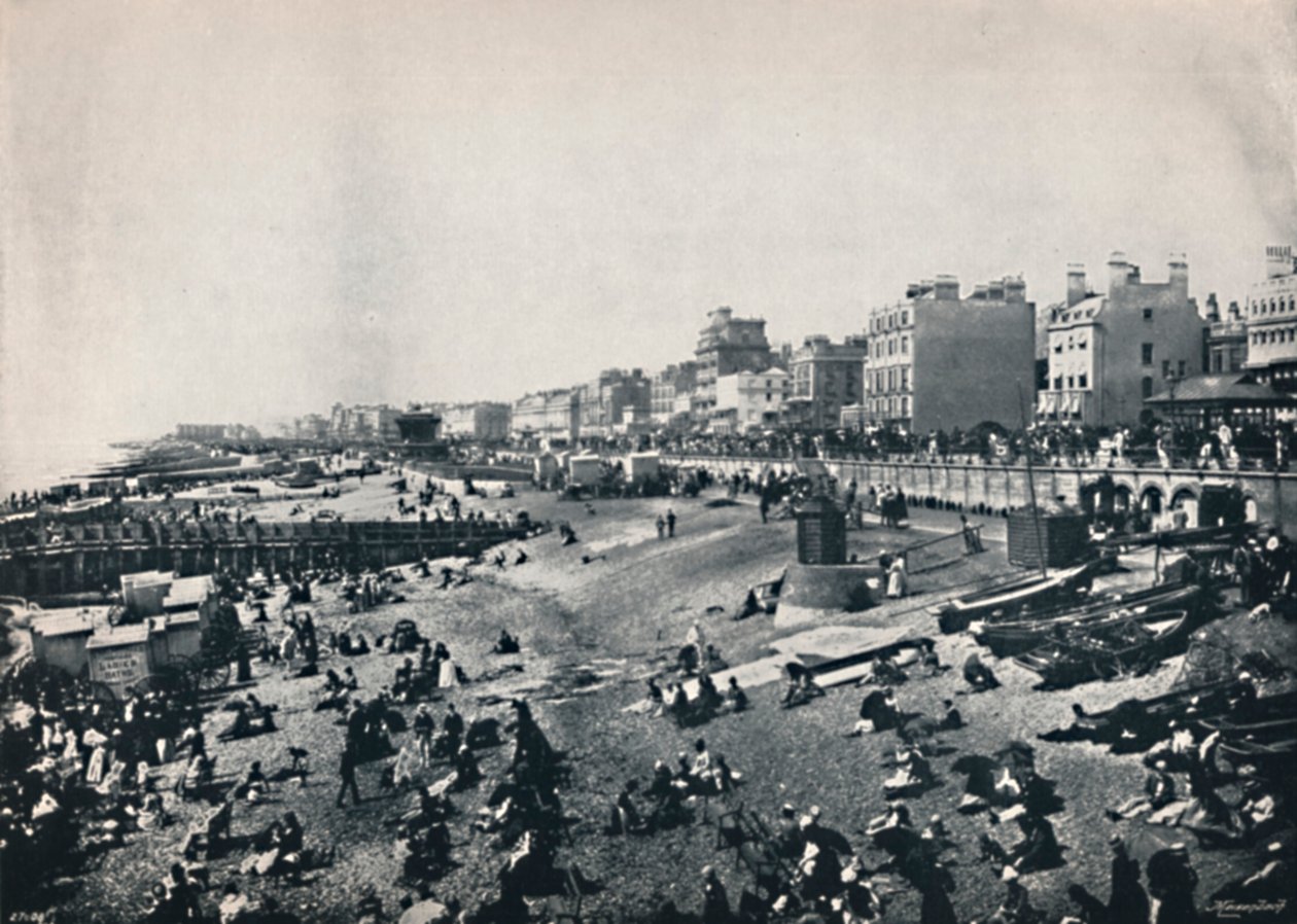 Brighton - A Long Stretch of the Beach, 1895 by Unbekannt