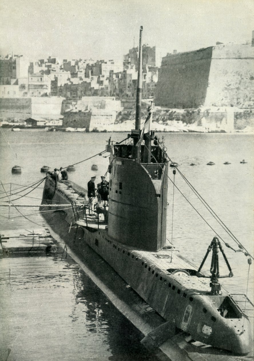 British submarine at Malta, World War II, 1945 by Unbekannt