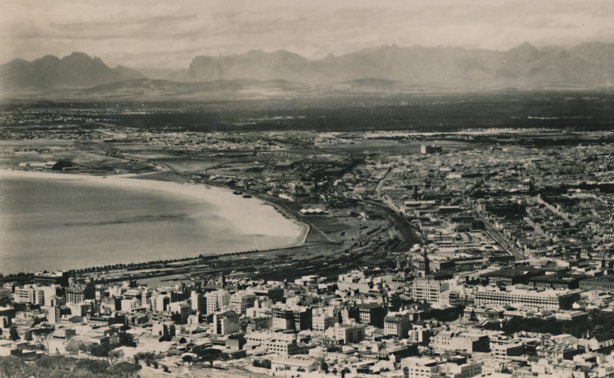 Cape Town - Table Bay with Stellenbosch and Hottentots Holland Mountains, South Africa by Unbekannt