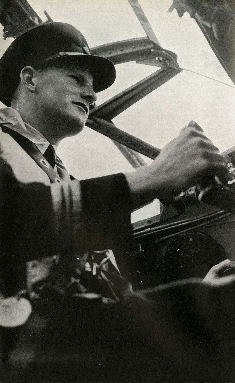 Captain Gilbert Rae, BOAC Mosquito Pilot, World War II, c. 1939-1944 by Unbekannt