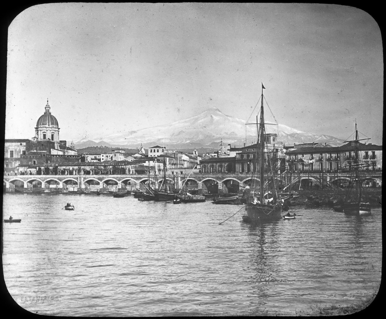 Catania and Mount Etna, Sicily, Italy, late 19th or early 20th century by Unbekannt