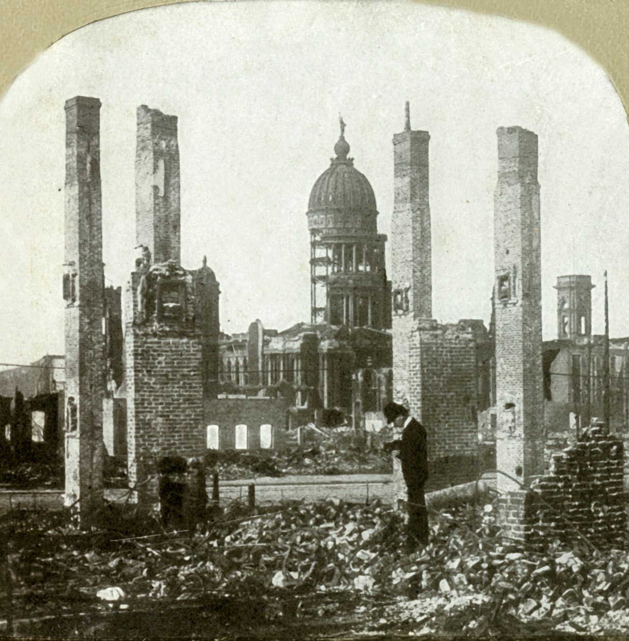 City Hall - Photographer in Foreground - Tall Brick Chimneys Left Standing by Unbekannt