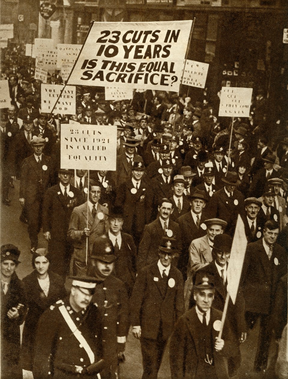 Civil Servants Protesting Against Salary Cuts, London, October 1931 by Unbekannt