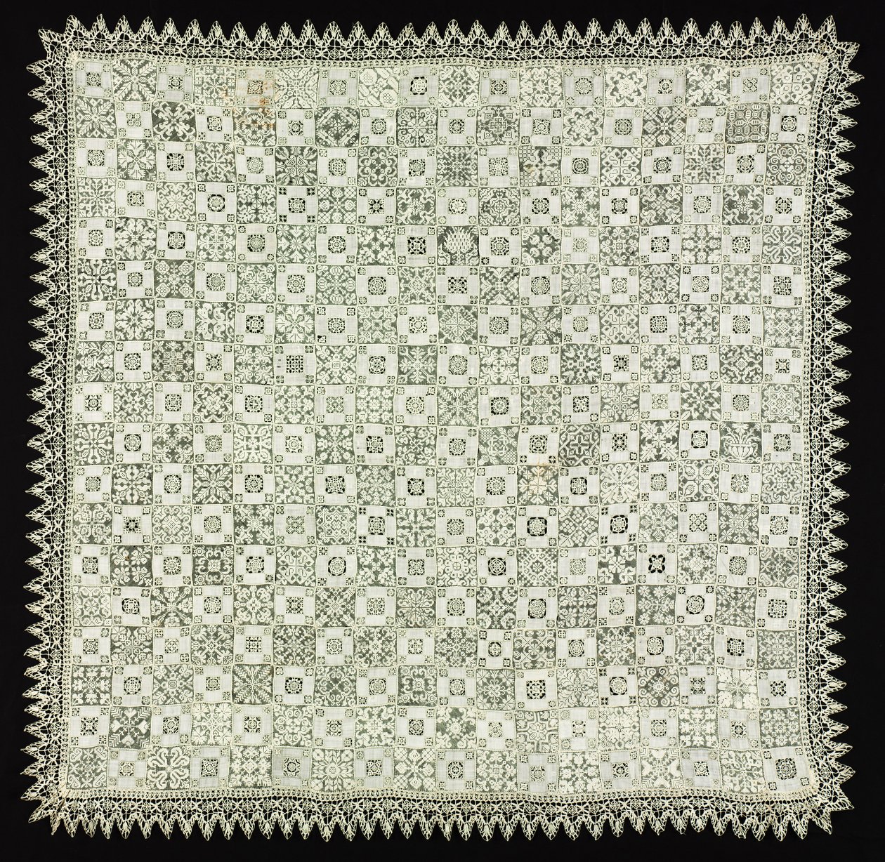 Cloth with Floral and Vegetal Patterns by Unbekannt