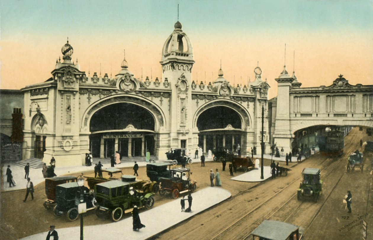 Coronation Exhibition, Wood Lane Entrance, London, 1911 by Unbekannt