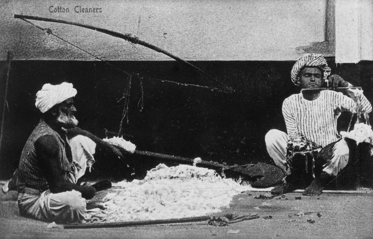 Cotton Cleaners, India by Unbekannt