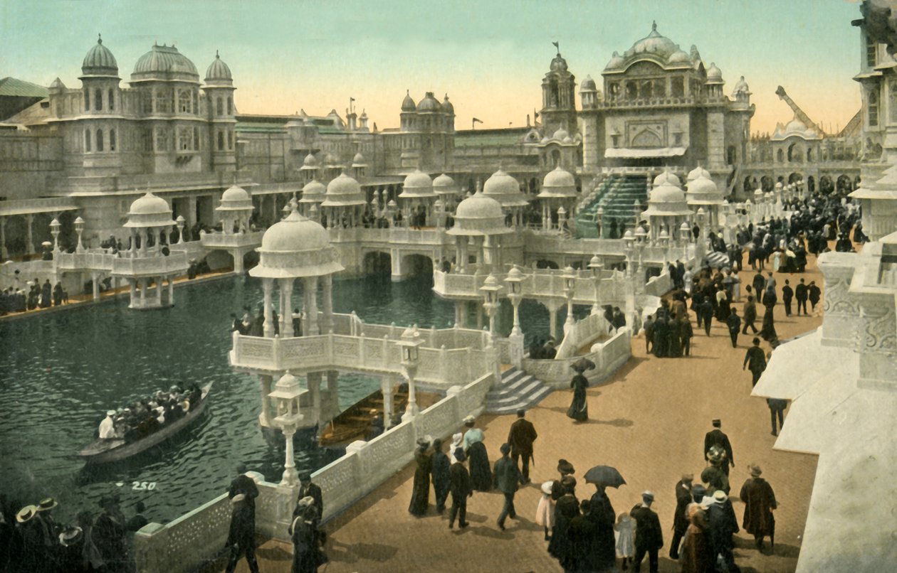Court of Honour, Coronation Exhibition, London, 1911 by Unbekannt