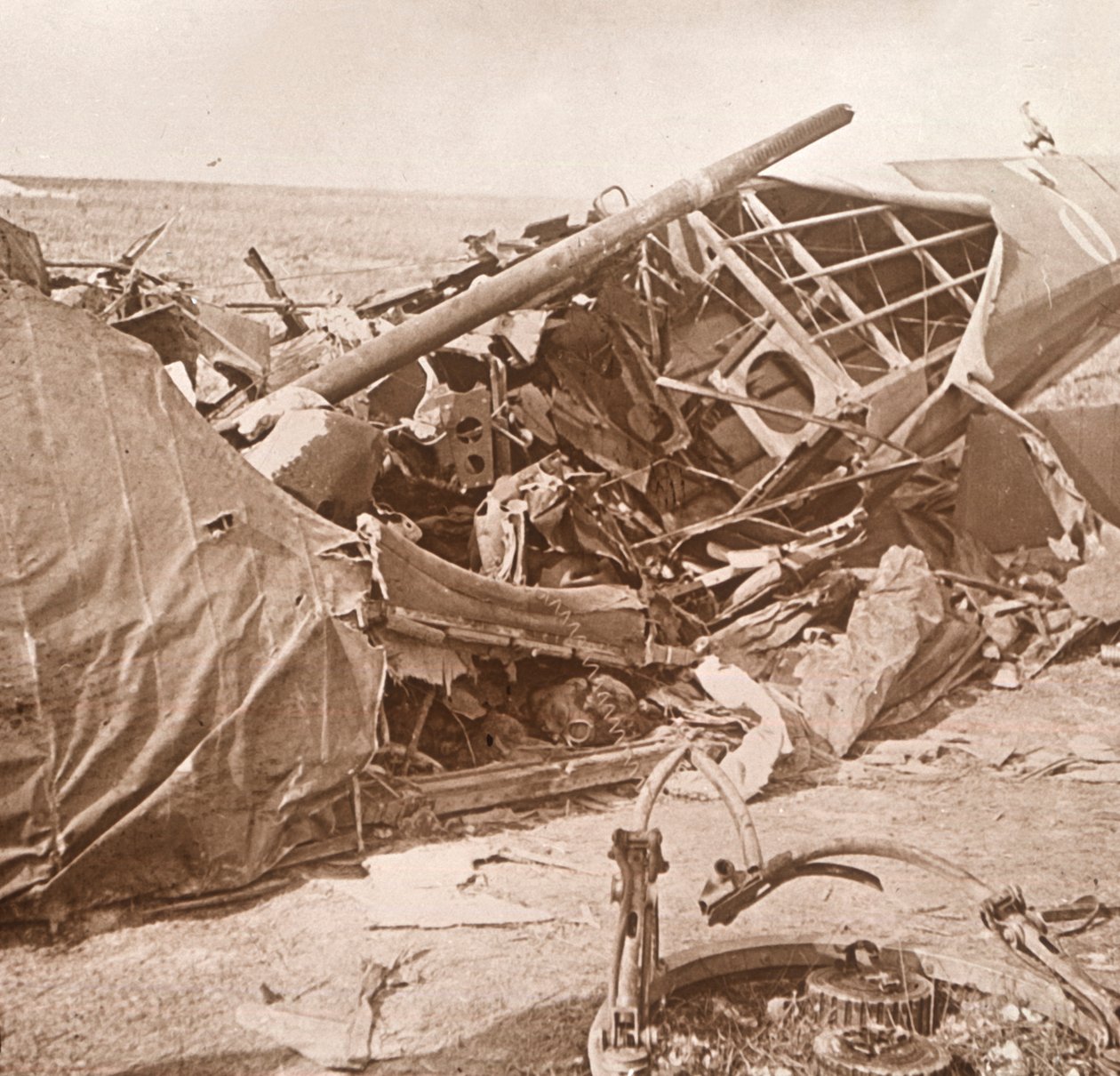 Crashed plane, Sainte-Marie-à-Py, northern France, c1914-c1918 by Unbekannt