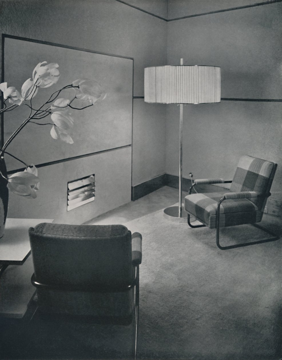 Debates studio at Broadcasting House, London, 1933 by Unbekannt