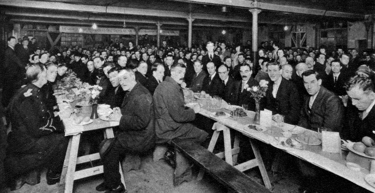 Dinner for the Homeless, Church Army House, Westminster, London by Unbekannt
