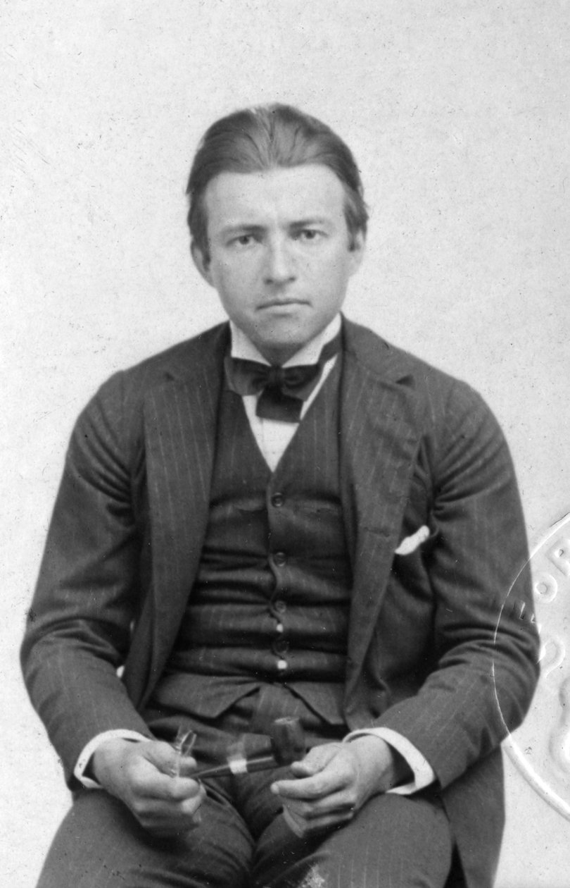 Early passport photograph of Claude Rains, English actor by Unbekannt
