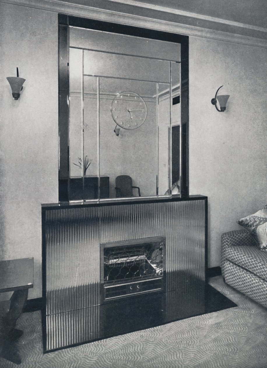 Electric Fireplace and Overmantel by James Clark & Son Ltd., 1940 by Unbekannt
