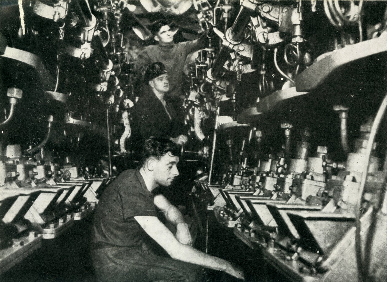 Engine room of a British submarine, World War II by Unbekannt