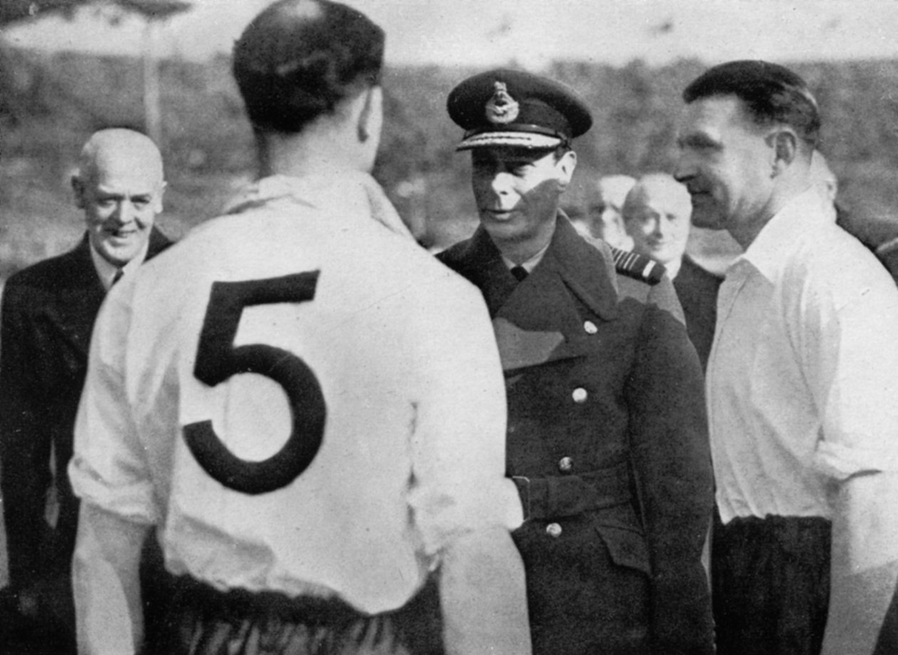 English footballer Eddie Hapgood meeting King George VI, c1937-c1944 by Unbekannt