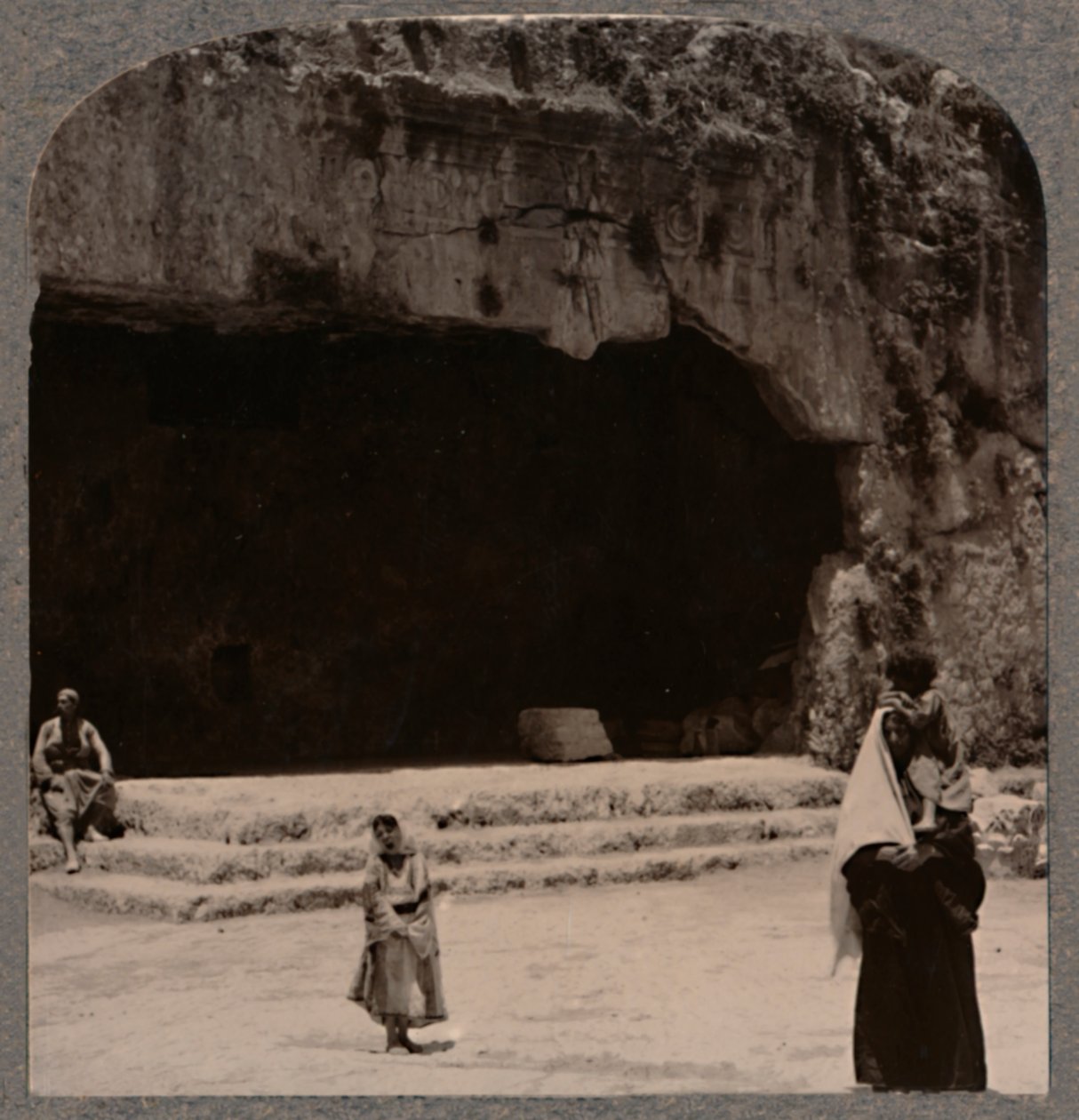 Entrance to the Tombs of the Judges by Unbekannt