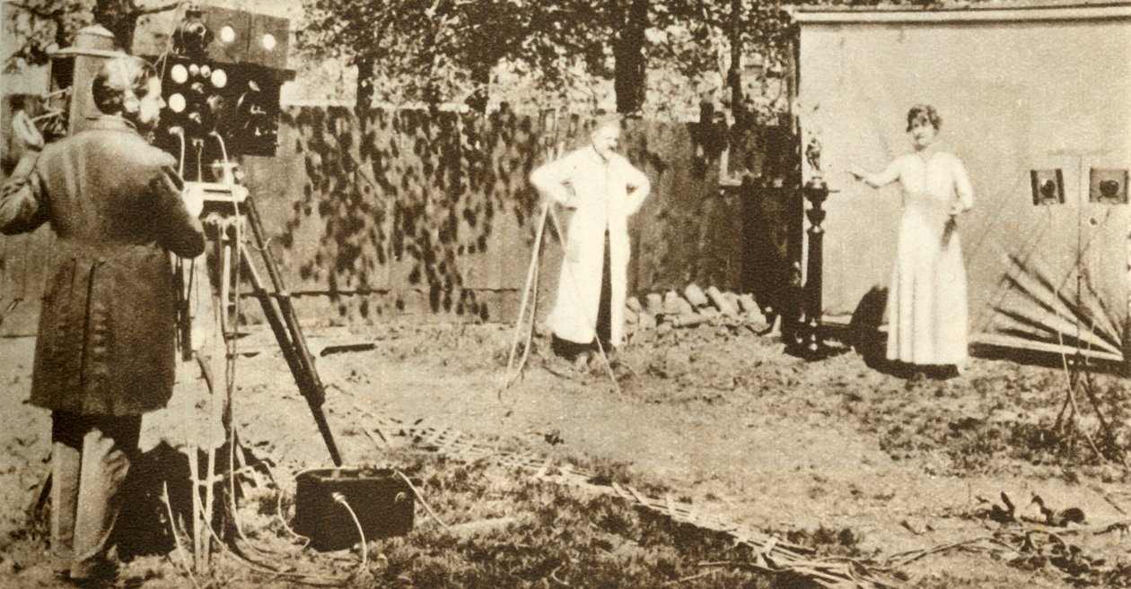Eugene Lauste Recording the First Combined Moving Image and Sound by Unbekannt