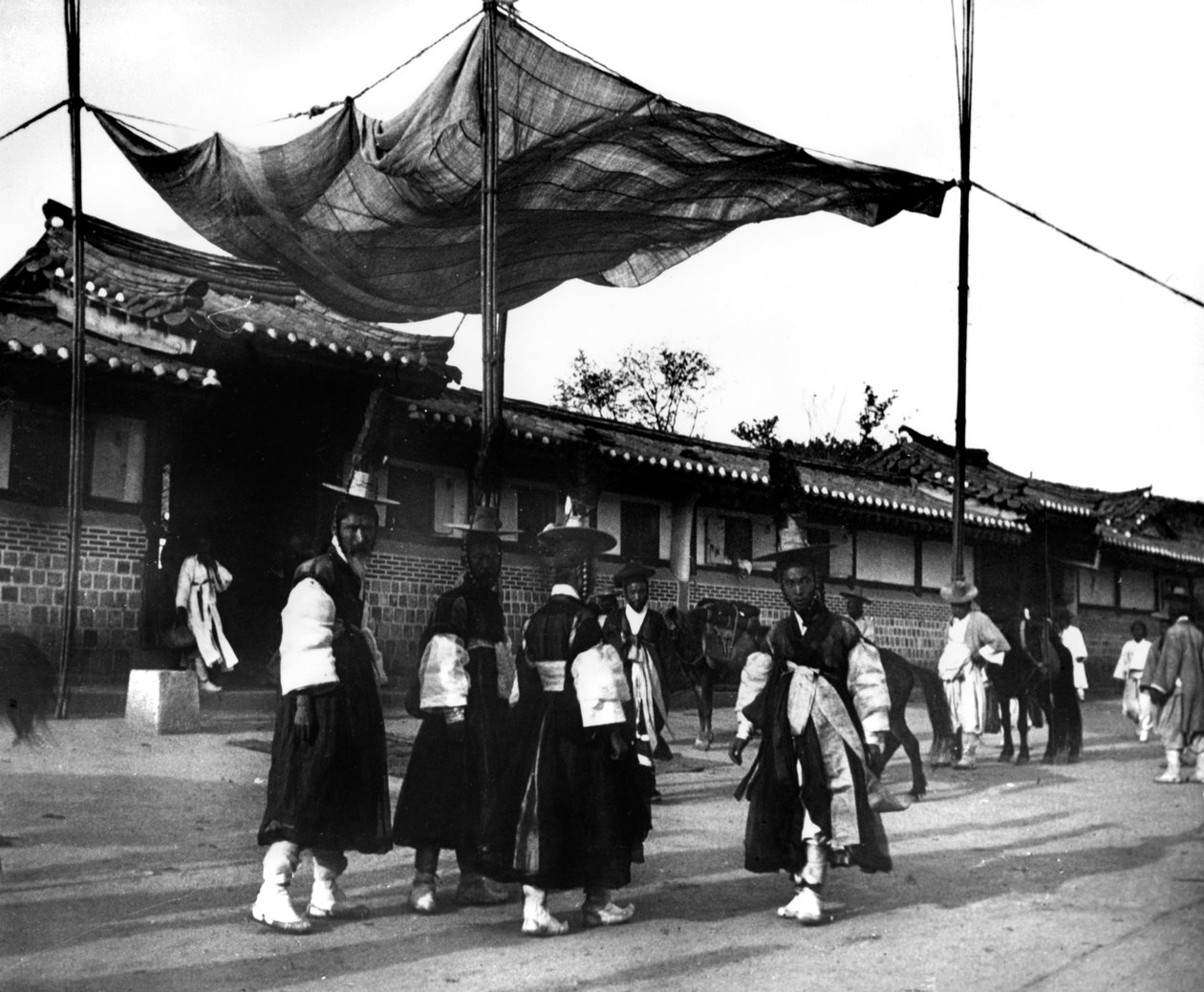 Festival in honour of the Emperor of Japan, Korea, 1900 by Unbekannt
