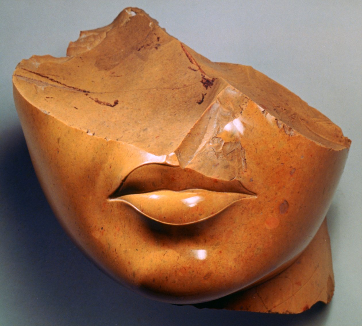 Fragmentary Head of a Queen, Reign of Akhenaten, Egyptian, 18th Dynasty by Unbekannt