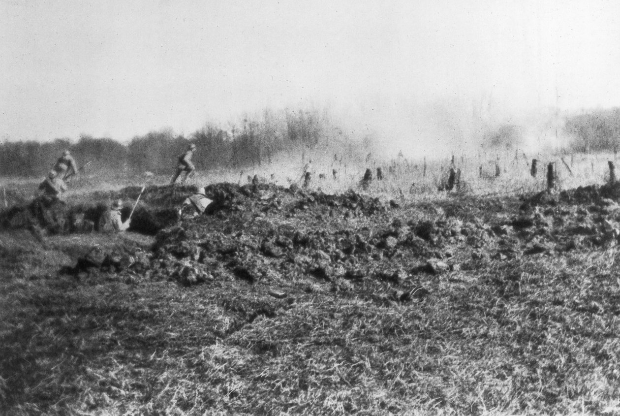 French Counter-Attack Between the Somme and the River Oise, Picardy, France by Unbekannt