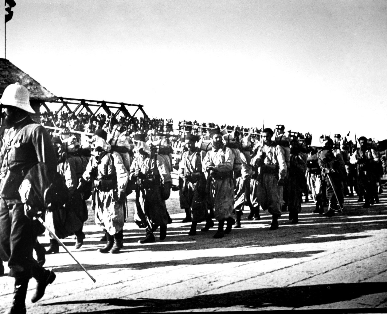 French troops, Tientsin, China by Unbekannt
