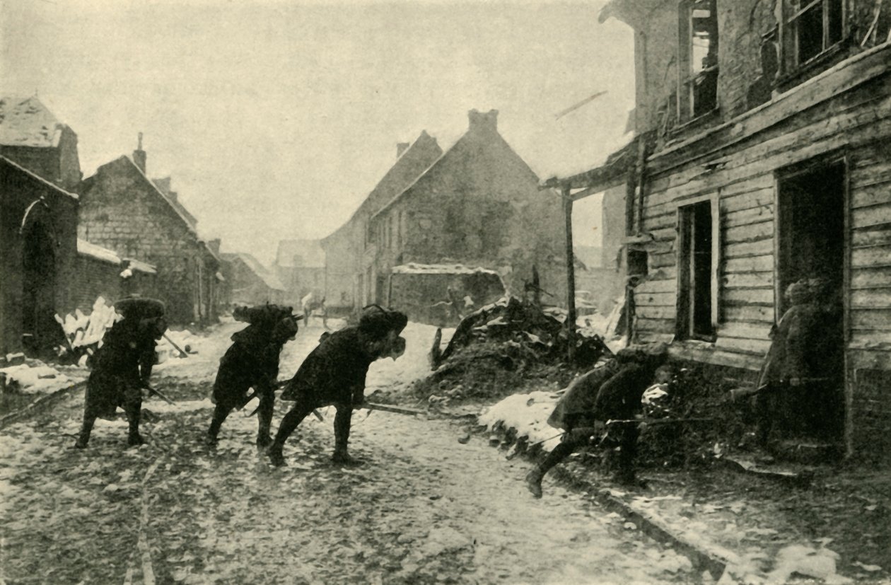 French Troops Crossing a Village Street Under German Fire, First World War, 1914-1915, c1920 by Unbekannt