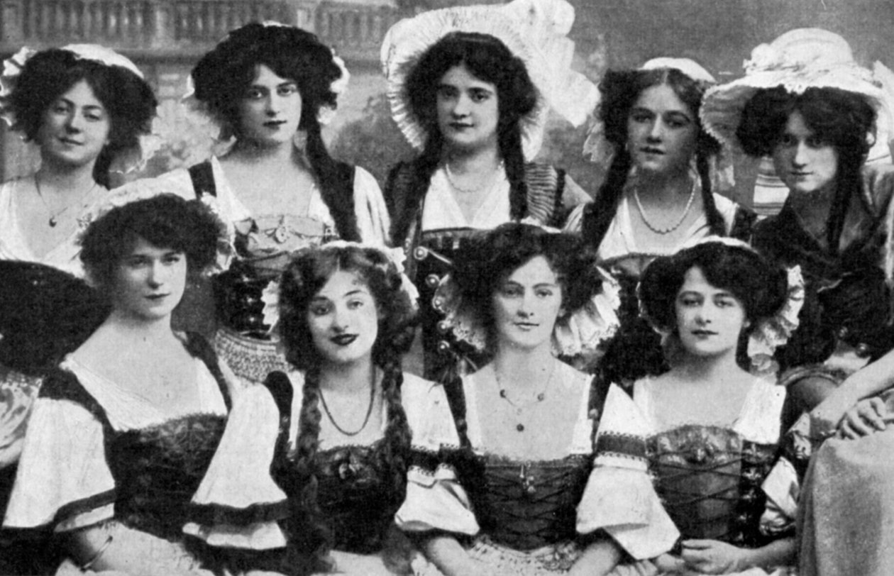 Gaiety Girls by Unbekannt