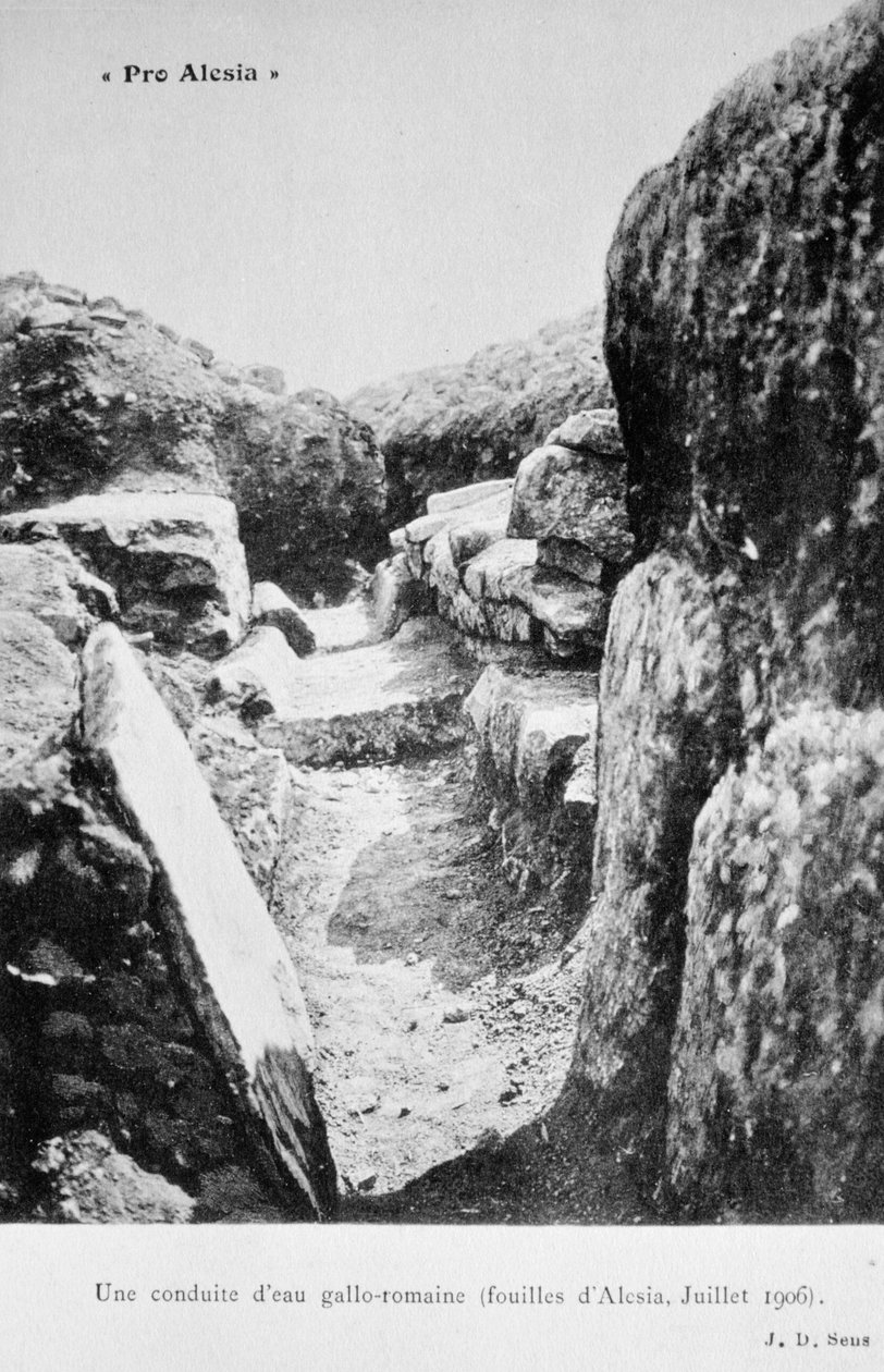 Gallo-Roman water pipeline, excavations of Alesia by Unbekannt
