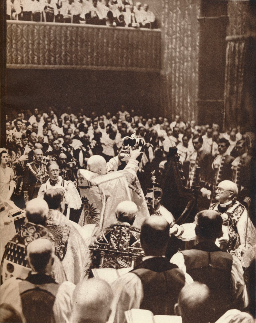George VI is crowned with St. Edwards Crown on the day of his coronation by Unbekannt