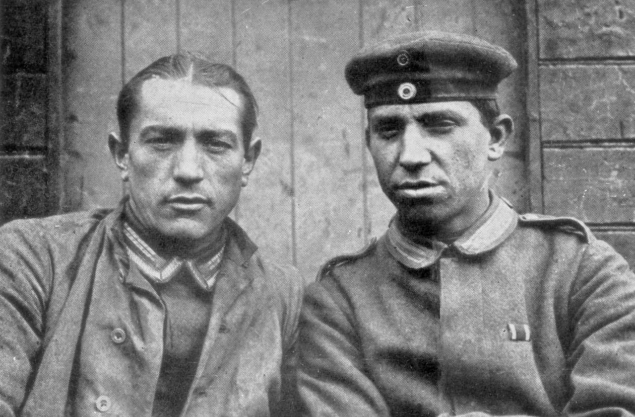 German prisoners taken by Canadian forces, Vimy, France, First World War, 1917 by Unbekannt