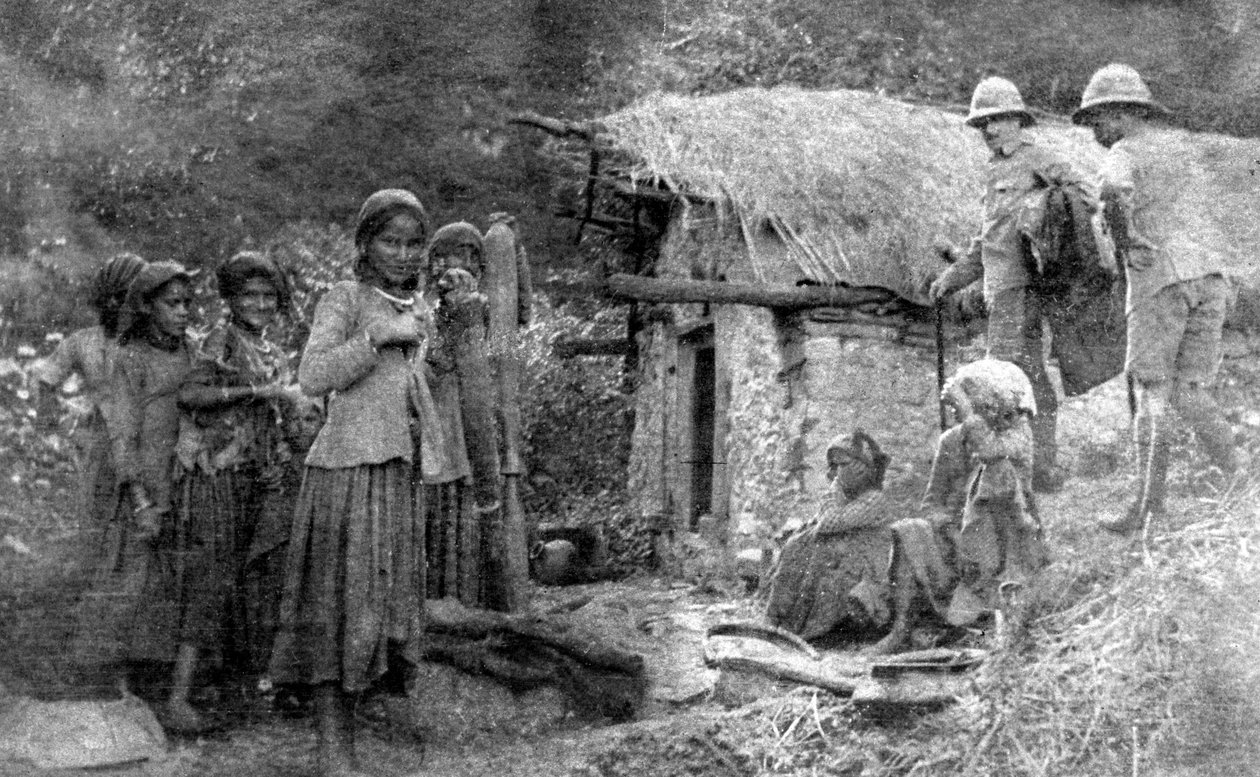 Girls and British Soldiers, Chakrata Hills, India by Unbekannt