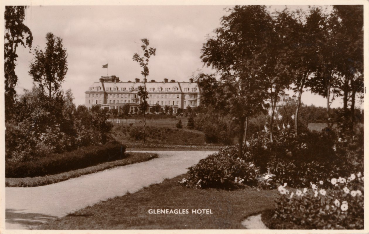 Gleneagles Hotel by Unbekannt