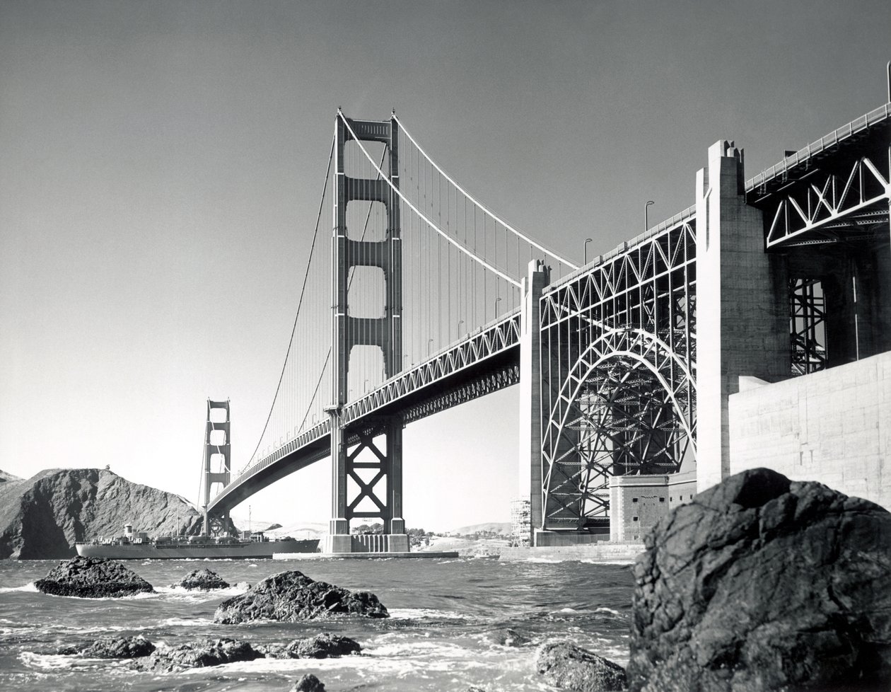 Golden Gate Bridge 1950, California by Unbekannt