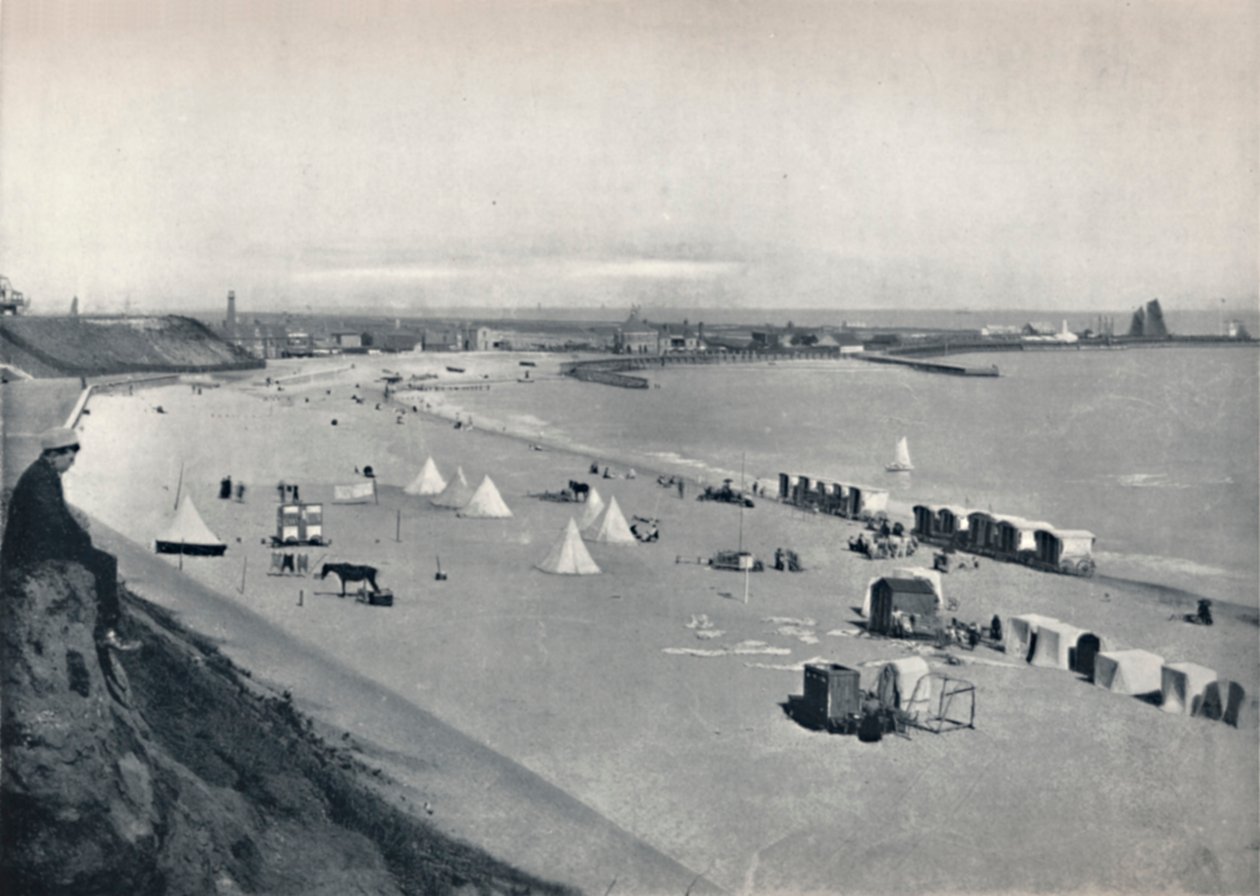 Gorleston - A Stretch of the Sands, 1895 by Unbekannt