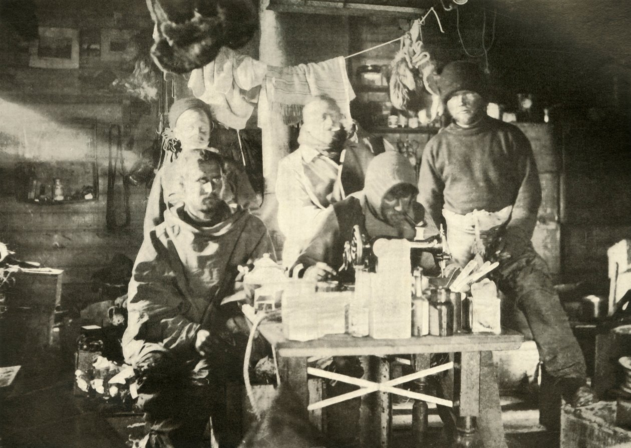 Group in the Hut in the Summer: Joyce at the Sewing Machine by Unbekannt