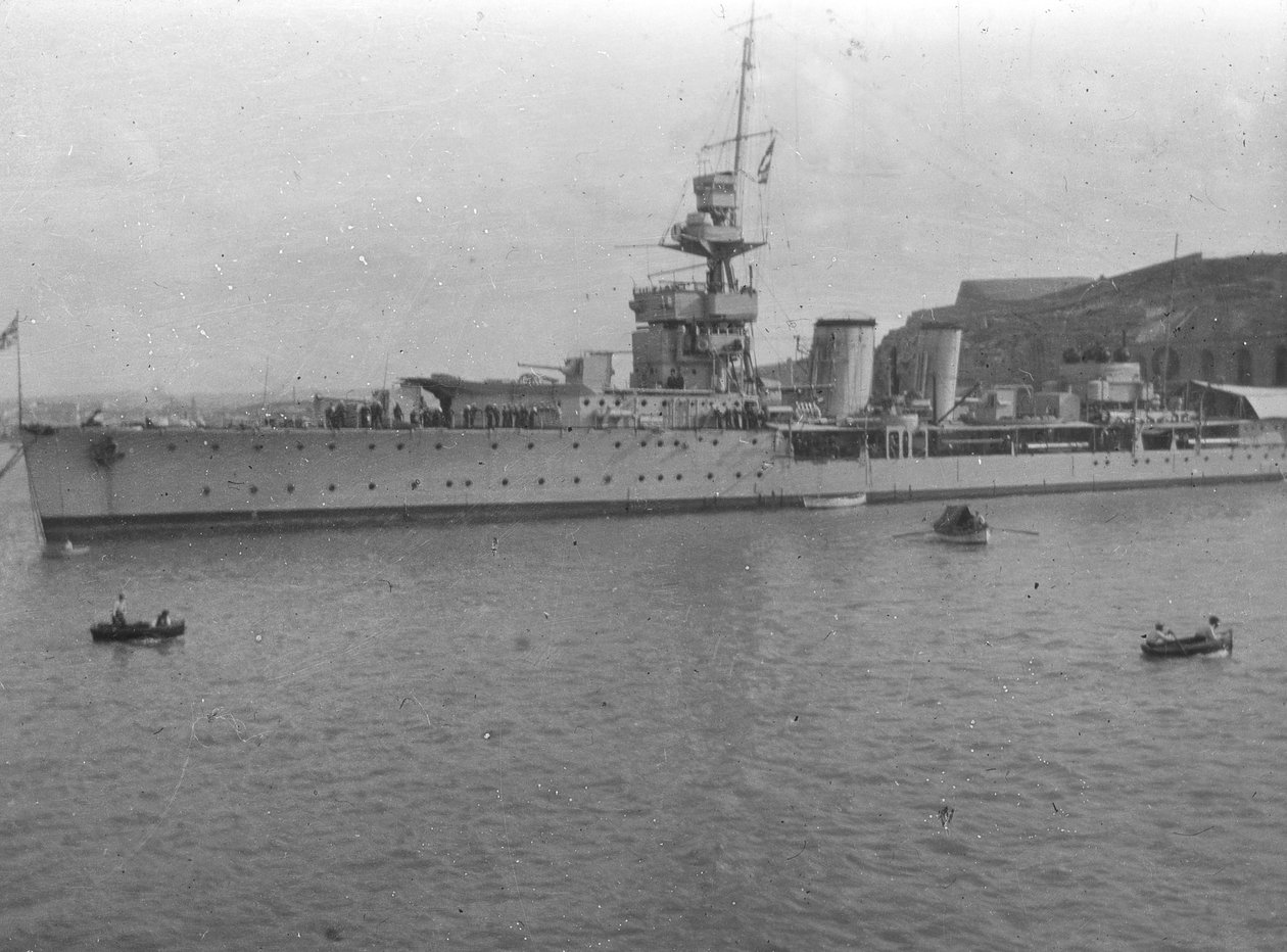HMS Cardiff, British C-class Light Cruiser, Malta, c1920s by Unbekannt
