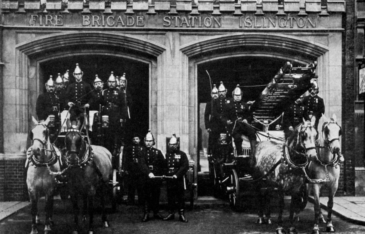 Islington fire brigade, London by Unbekannt