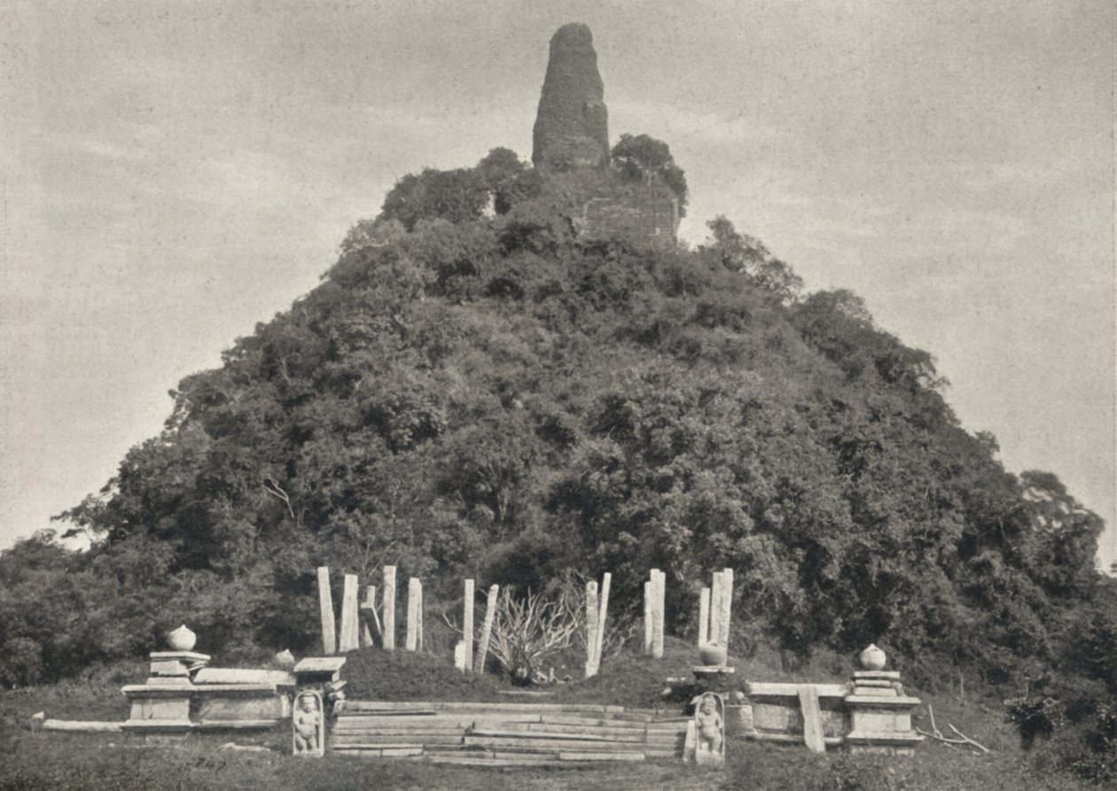 Jetawanarama Dagoba, the youngest of the three great Dagobas of Anuradhapura, end of the 3rd century AD by Unbekannt
