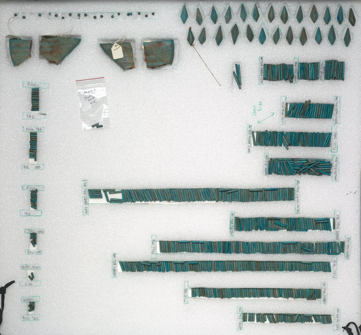 Jewelry of Senbi, 1980-1801 BC by Unbekannt