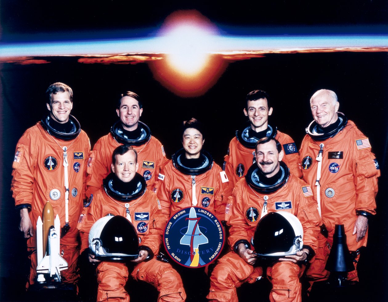 John Glenn and Crew, June 1998 by Unbekannt