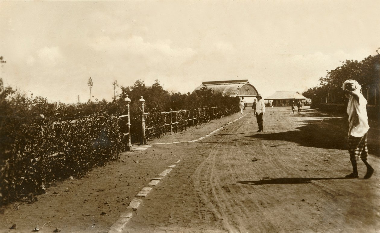 Jopp Promenade, Aden, c1918-c1939 by Unbekannt