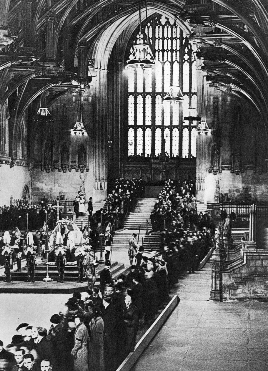 King George V Lying in State in Westminster Hall, London, January 1936 by Unbekannt